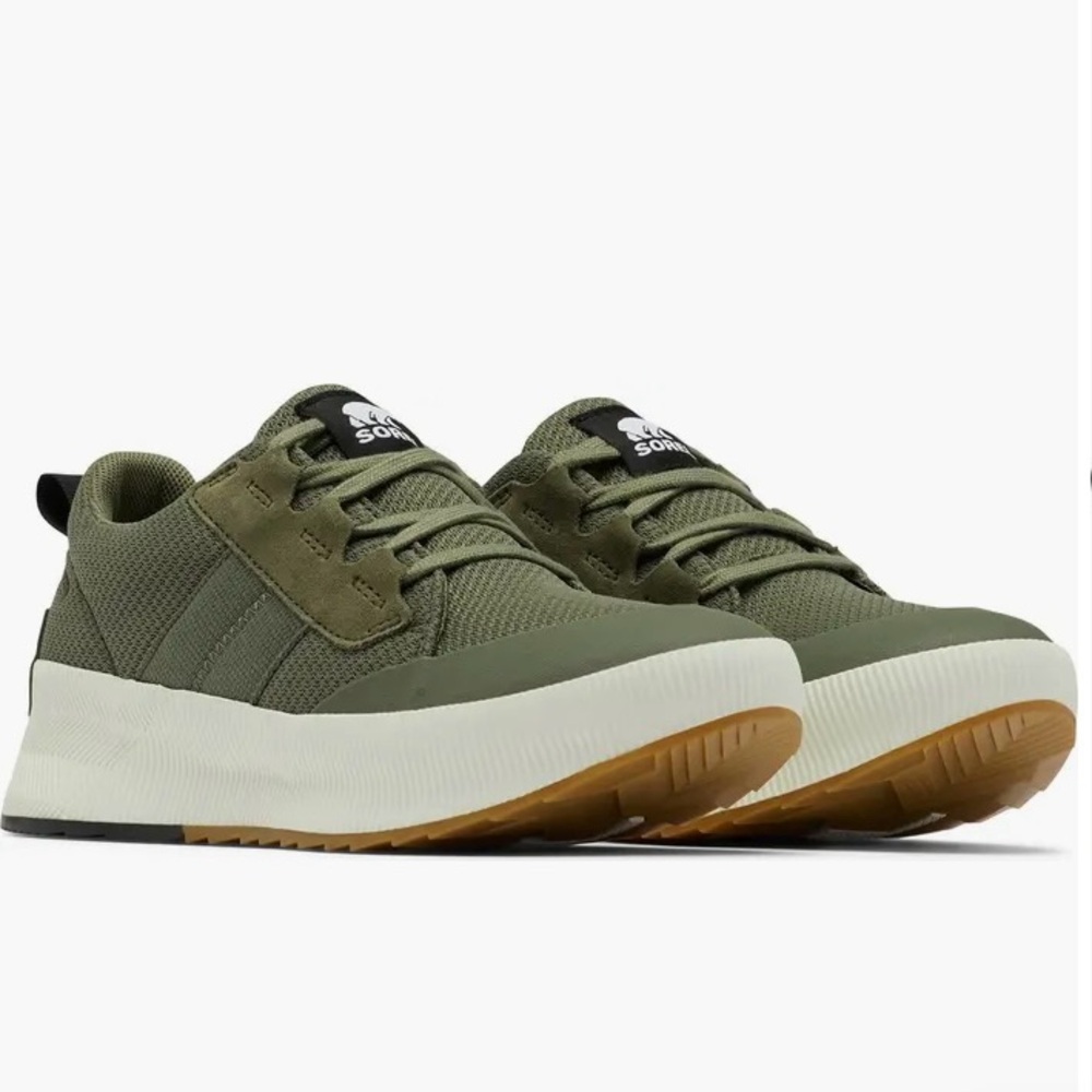 Sorel Out N About Waterproof Low Top Sneaker: size 8.5